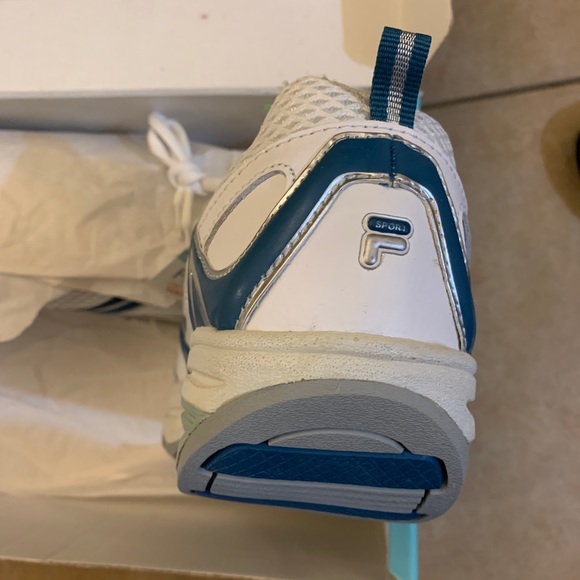 Fila Shoes - Picture 4 of 6